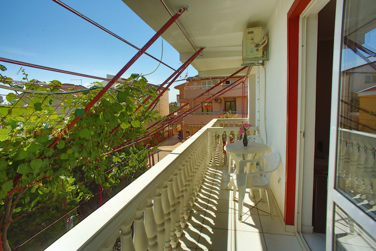 Aparthotel Monterria Bar Dış mekan fotoğraf